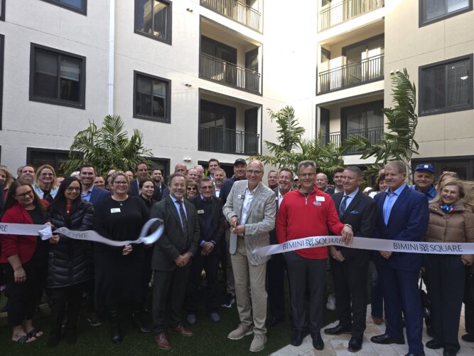 Bimini Square ribbon-cutting marks new era
